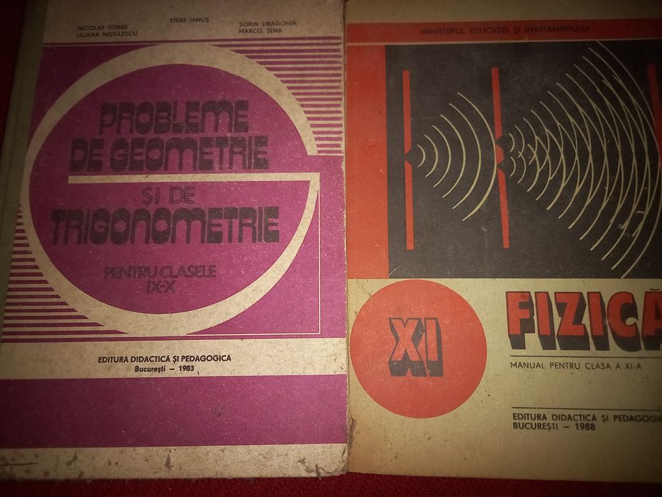 Vând diferite cărți