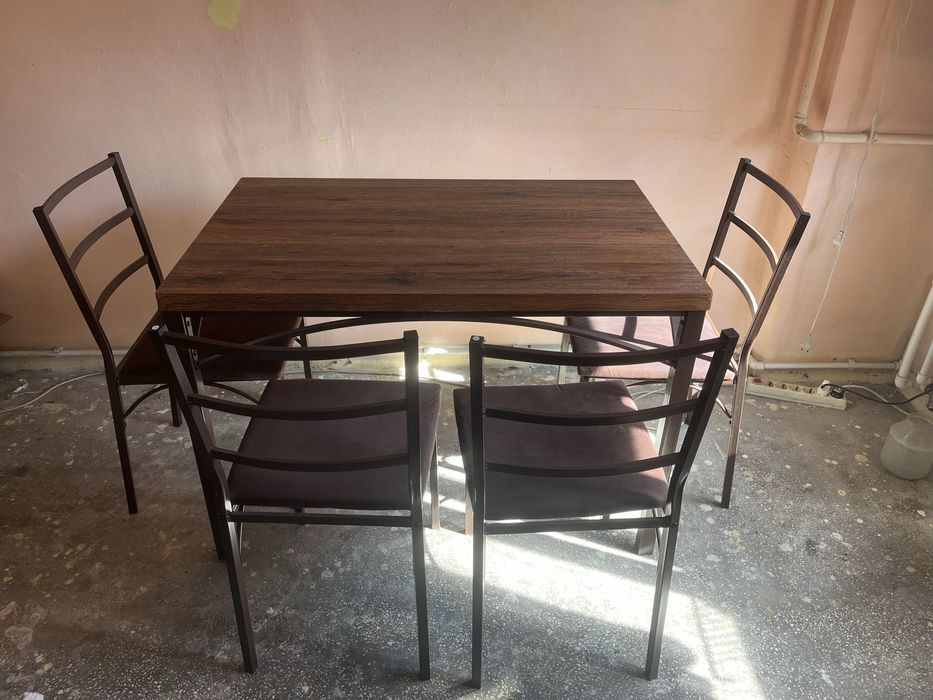 Set masă (110x70) si scaune bucatarie