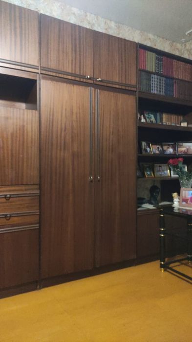 Продам стенку б/у 3.5*2  состояние хорошее,самовывоз