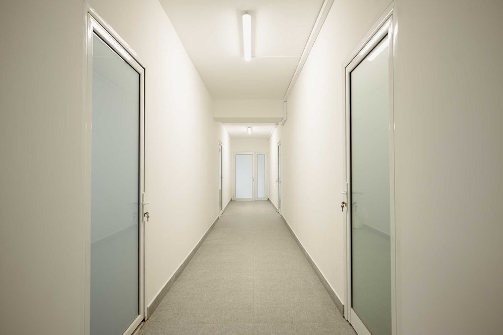 Spații office / birouri de închiriat de la 30 mp - la 5 minute de Palas