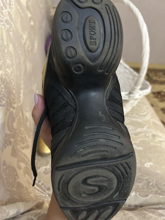 Продам джазовки для танцев