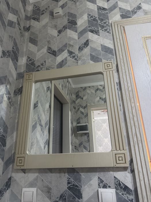 Зеркала срочно !