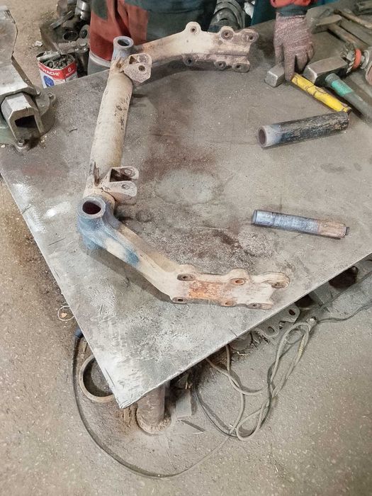 Балка. Шевроле нива