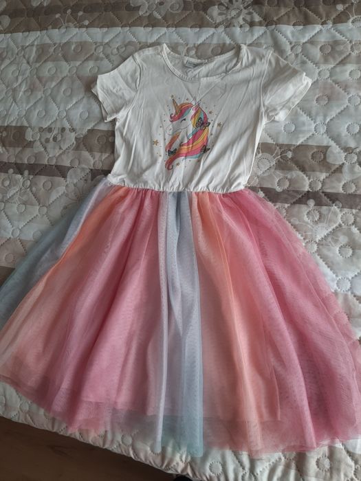 Рокли за  7г момиче. Цена за трите общо 16лв