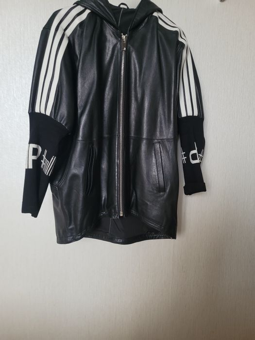 Продам кожаную куртку