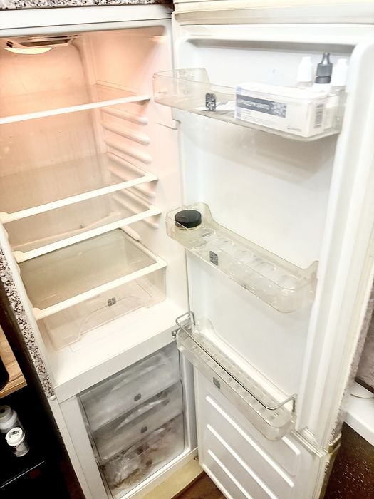 Продам холодильник Samsung