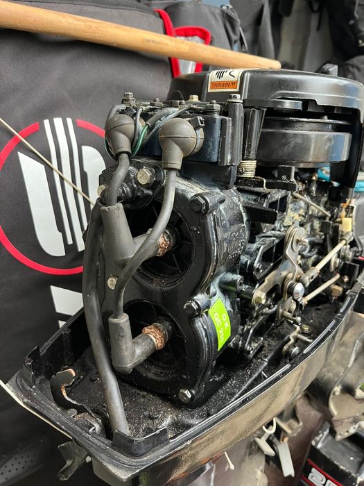 MERCURY 25 кс 2Т къс бутуш