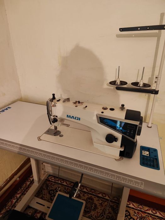 Швейная машина MAQI