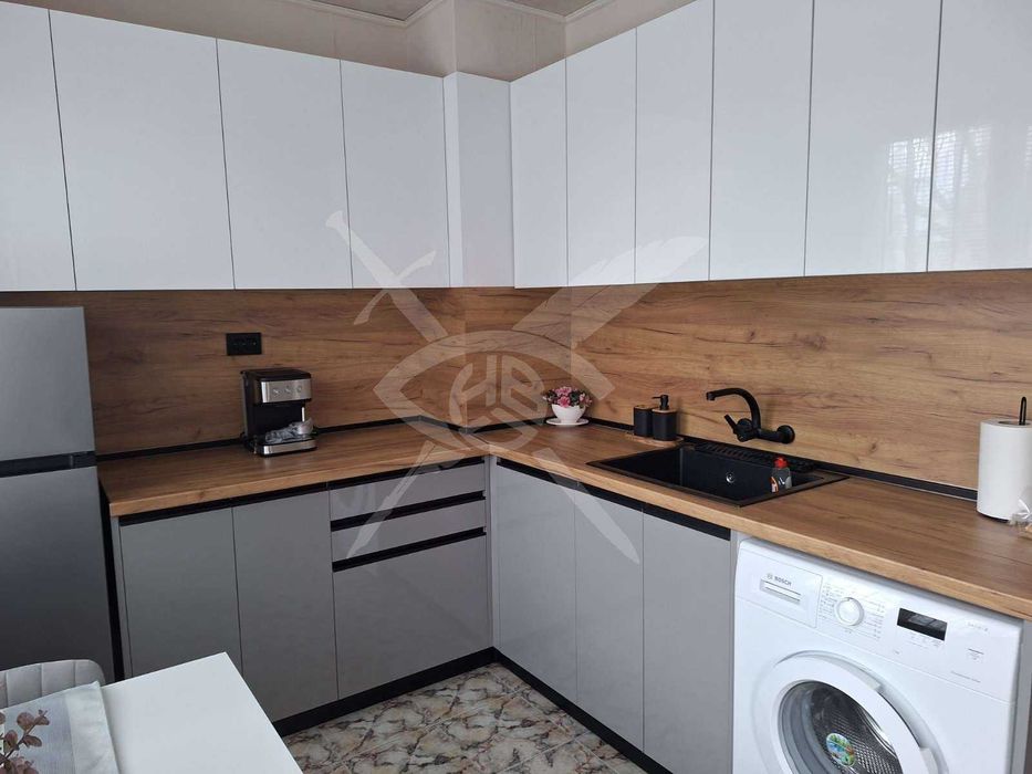 Дава се под наем Тристаен апартамент в Пловдив, Христо Смирненски - 65 кв.м за 498.27 € - Снимка #1