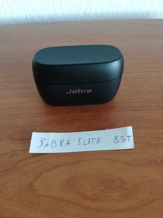Jabra Elite 85Т зарядна кутия