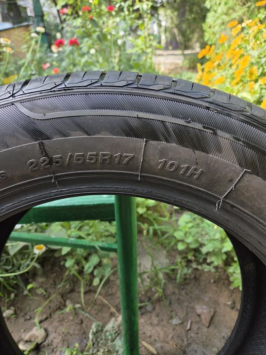 Шины летние 225/55/17 б/у