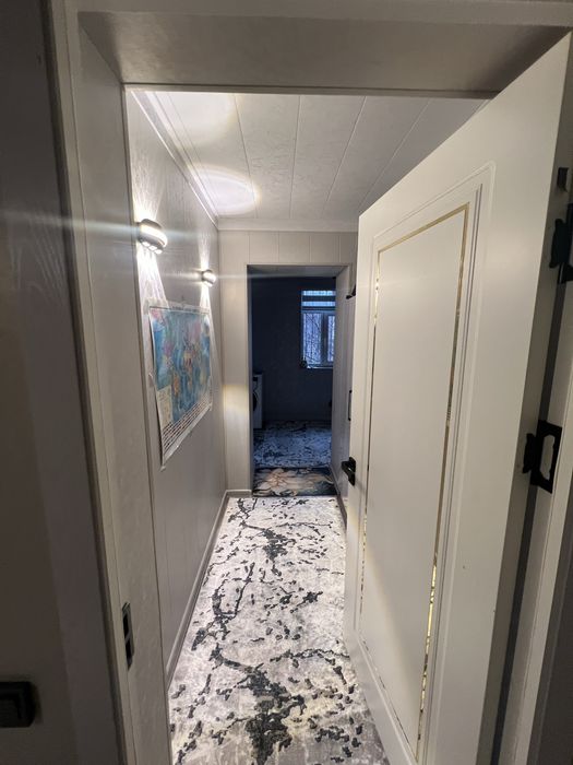 Срочно‼️‼️ продается квартира 1-х переделано на 2-х Ешонгузар