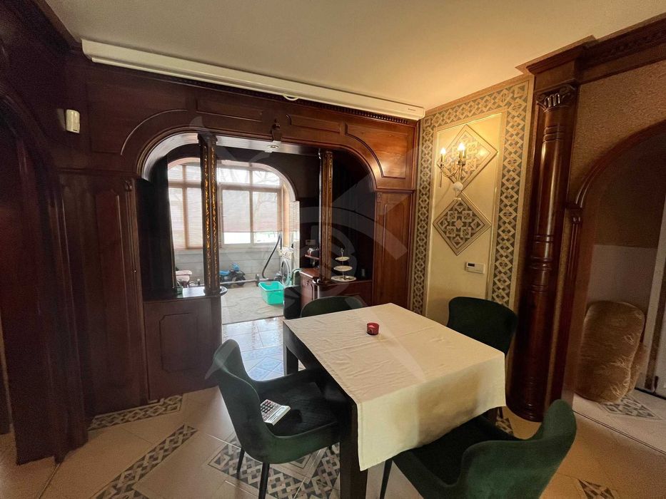 Продава се Многостаен апартамент в Пловдив, Кършияка - 110 кв.м за 1628 €/кв.м - Снимка #1