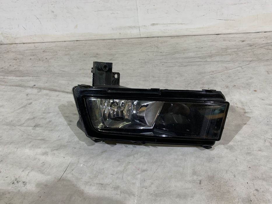 Proiector stanga VW Touran, 2015, 2016, 2017, 2018, 2019, cod origine OE 5TA841661A.