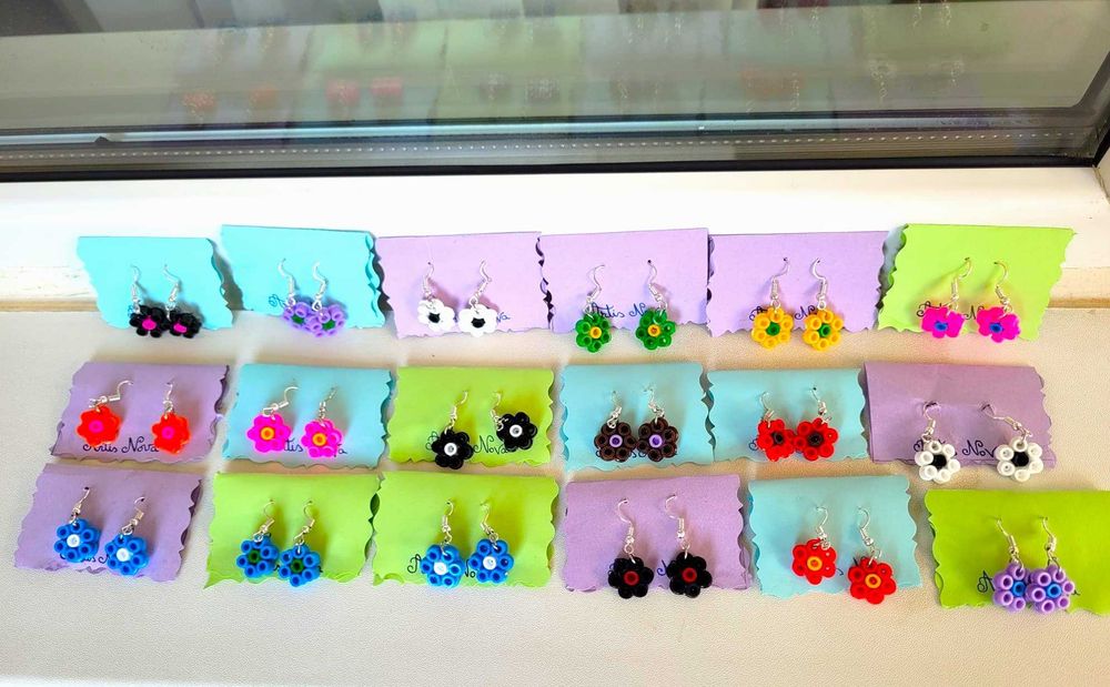 Cercei multicolori