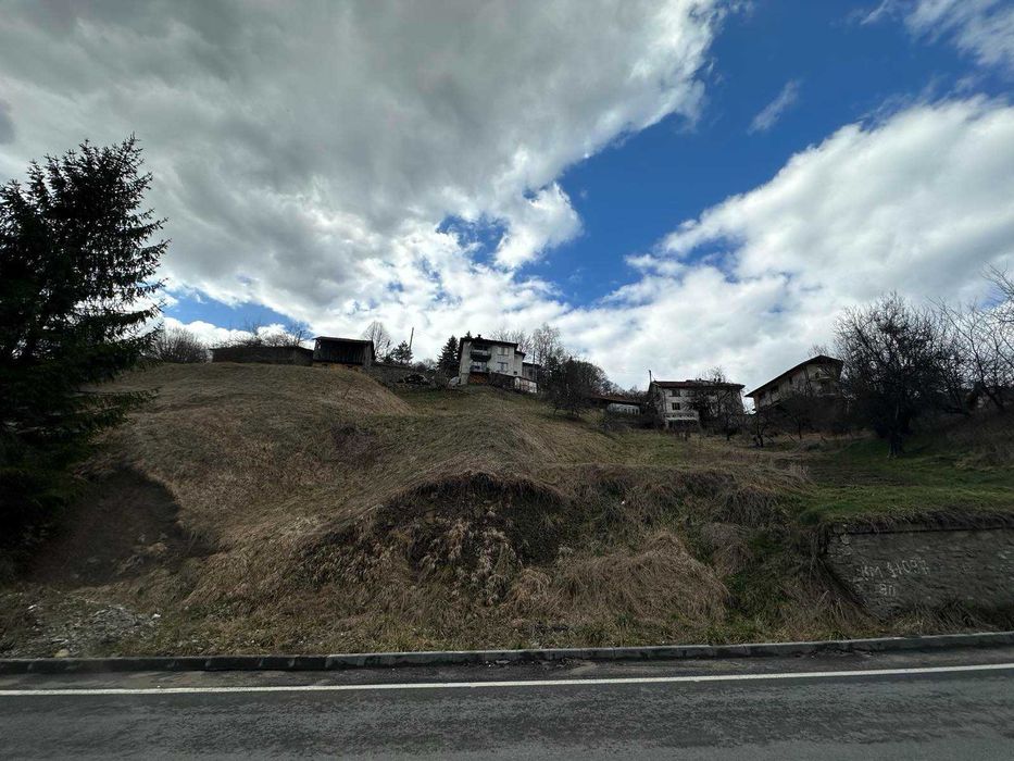 Продава се Парцел в с. Момчиловци, Област Смолян - 2580 кв.м за 17 €/кв.м - Снимка #1