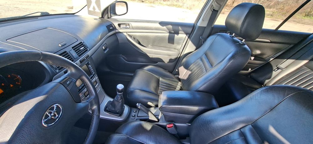 Тойота авенсис 2.0 126кс.2008г