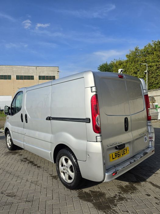OPEL Vivaro 2011 — imagine 4