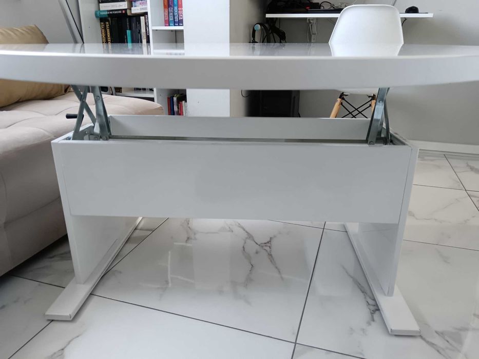 Трапезна маса от бял гланц - масивна, с повдигащ механизъм