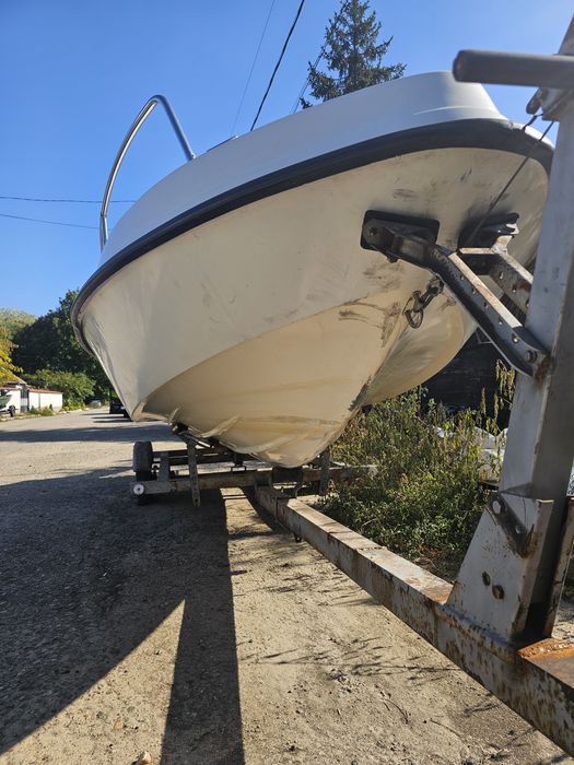 Лодка Open 485  с двигател Yamaha 75к.с.