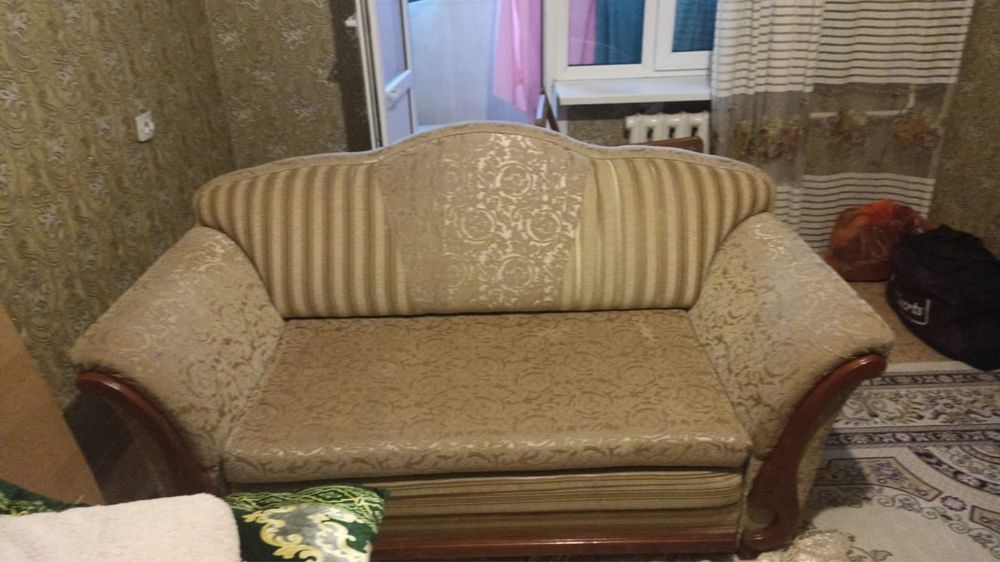 Продается Диван.