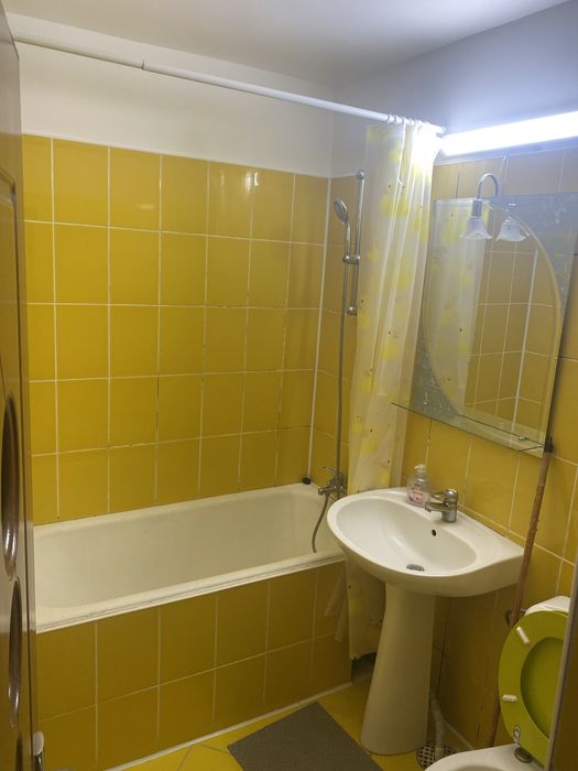 Vând Apartament  2 camere Aleea Trandafirilor