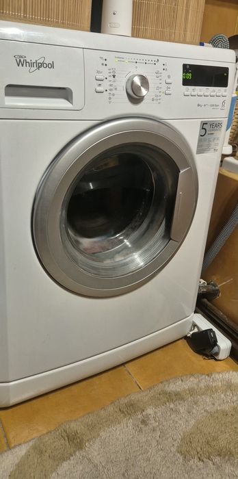 Masina de spalat slim Whirlpool 6kg 1200rpm