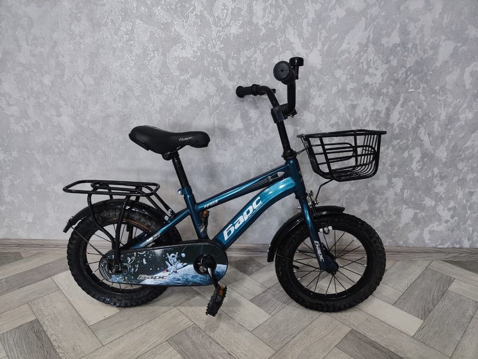 Продам велик на возраст 5-7 лет