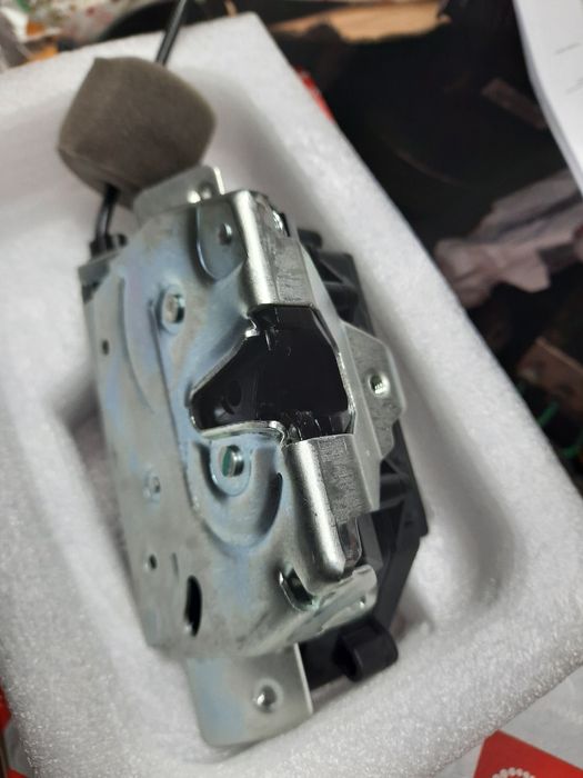 Задна брава за мерцедес Мл w164 и мерцедес R класа w251