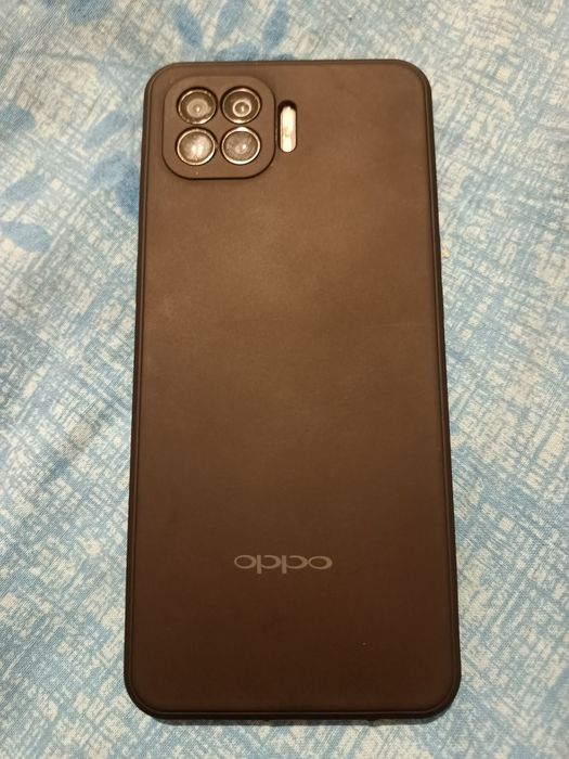 Продам телефон OPPO Reno 4 lite.