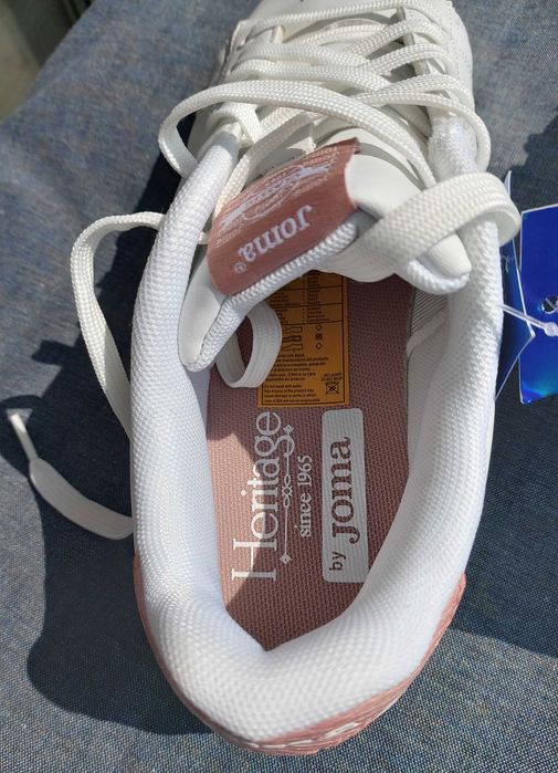 Бели дамски обувки -38 номер