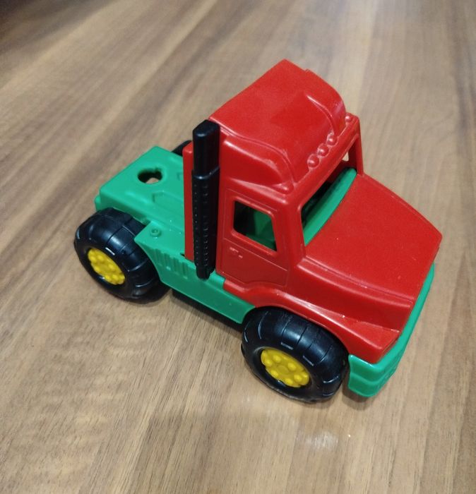 Игрушки (машинки)