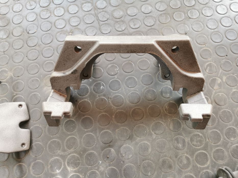 Предни спирачни апарати с дискове от BMW F10 F11 M50D 550D