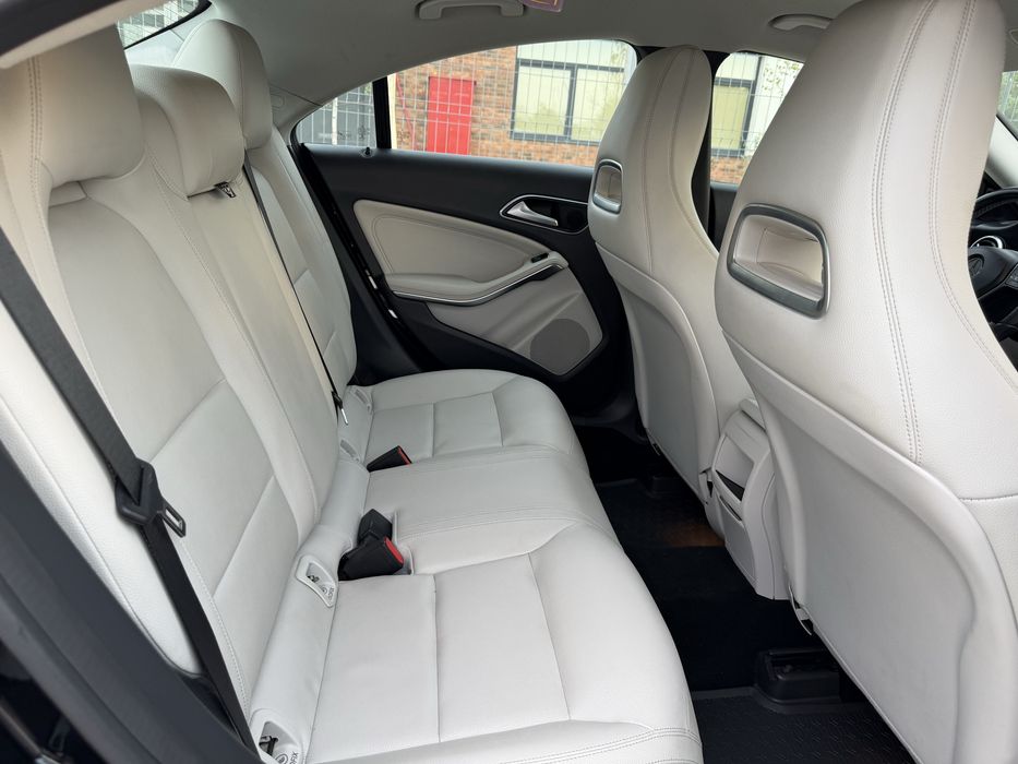 Mercedes Benz CLA///AMG -4 Matic/Unic Proprietar