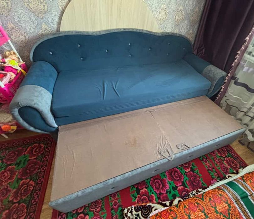 Продам  диван хороший