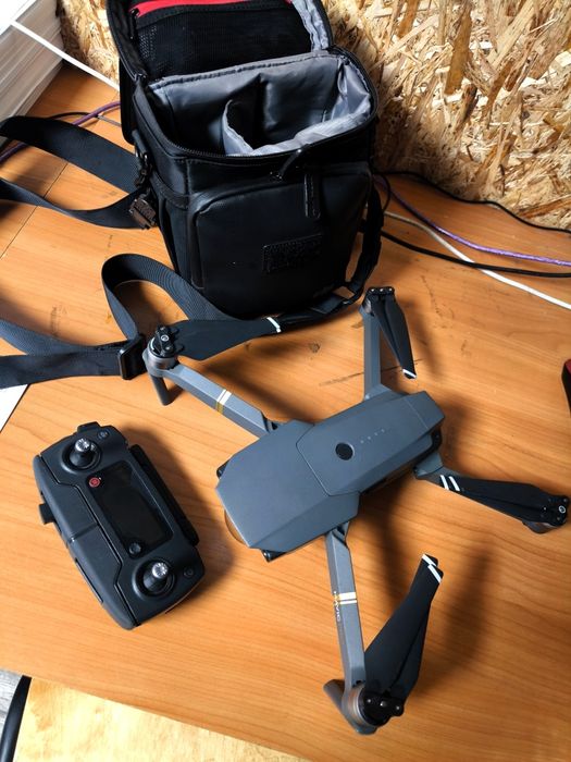 Продам дрон квадрокоптер DJI Mavic Pro