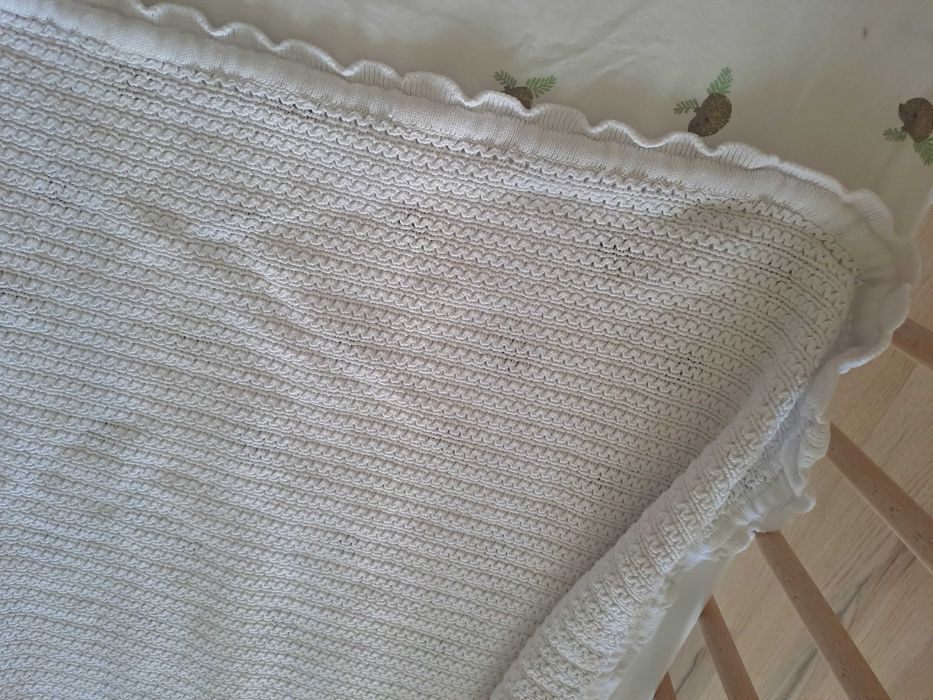 Дървено Детско креватче IKEA + аксесоари