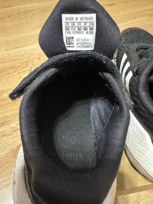 Incaltaminte sport Adidas marimea 30