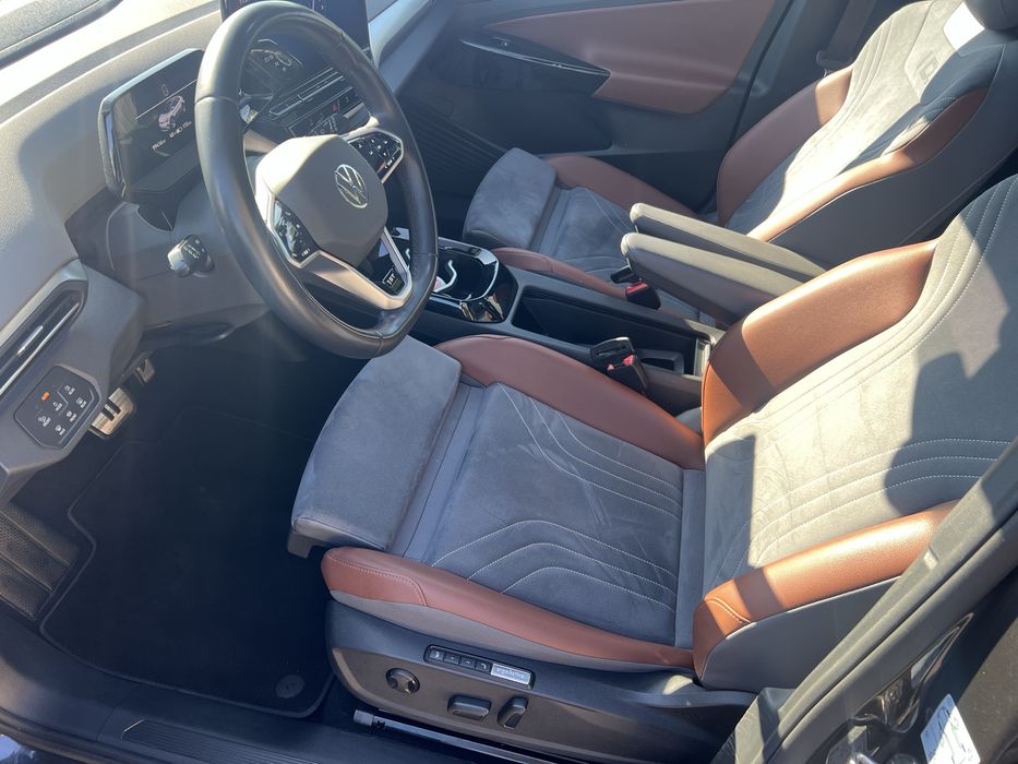 Volkswagen ID4 electric