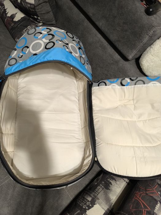 Переноска - люлька для малыша