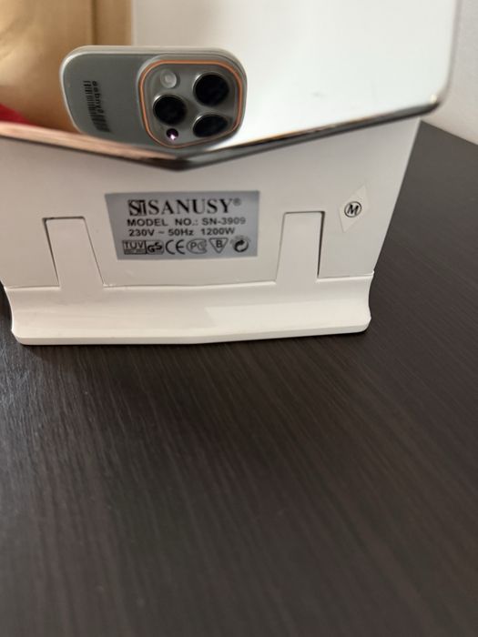 Fier de călcat Sanusy SN-3909, 1200W