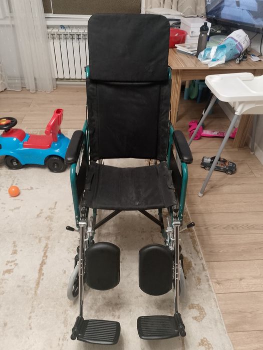 Инвалидная коляска в отличном состоянии