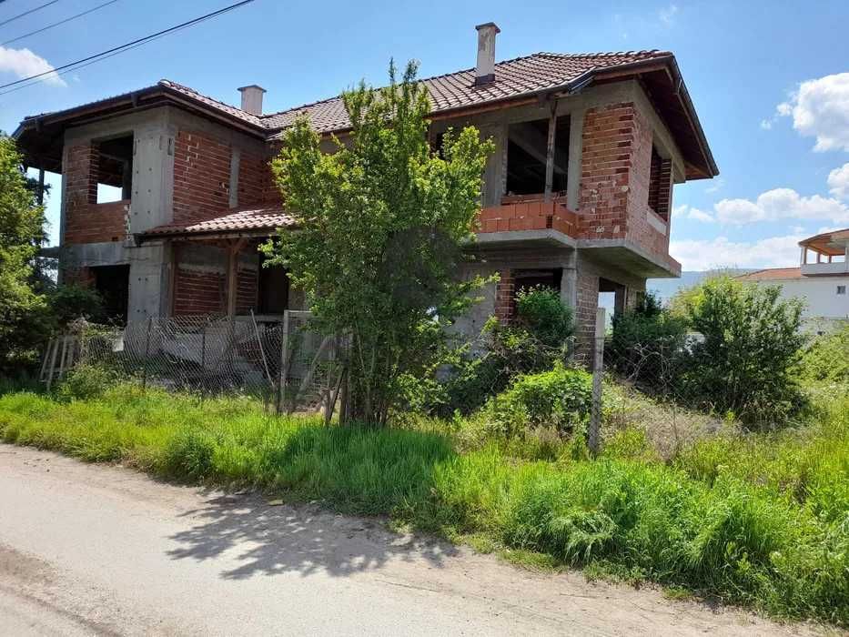 Продава се Къща в Пловдив, Коматево - 296 кв.м за 673 €/кв.м - Снимка #1