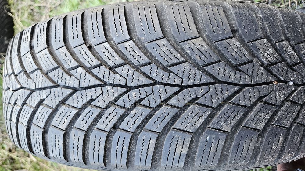 2бр гуми 195 65 15 дот 21 континентал