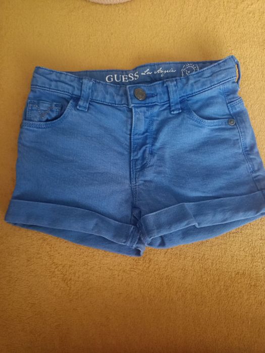 Pantaloni scurți Guess
