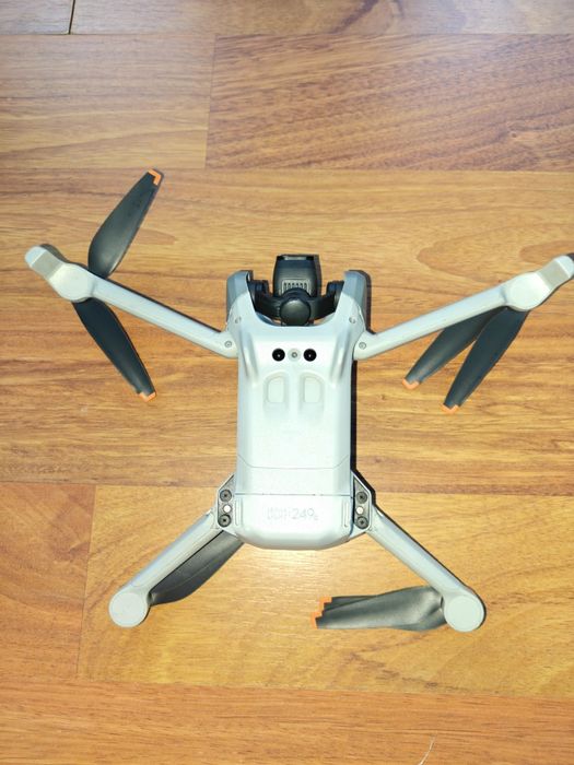 DJI mini 3 fly more combo 2 baterii