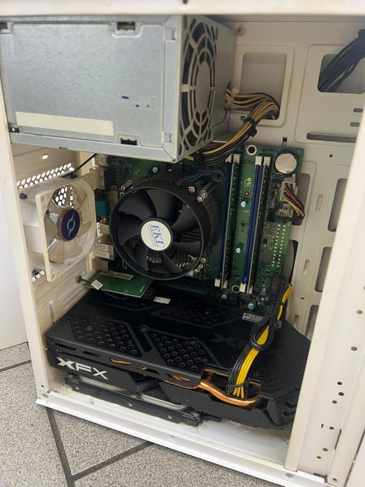 Unitate PC Intel XEON E3-1270 V5 32 Gb RAM -P-