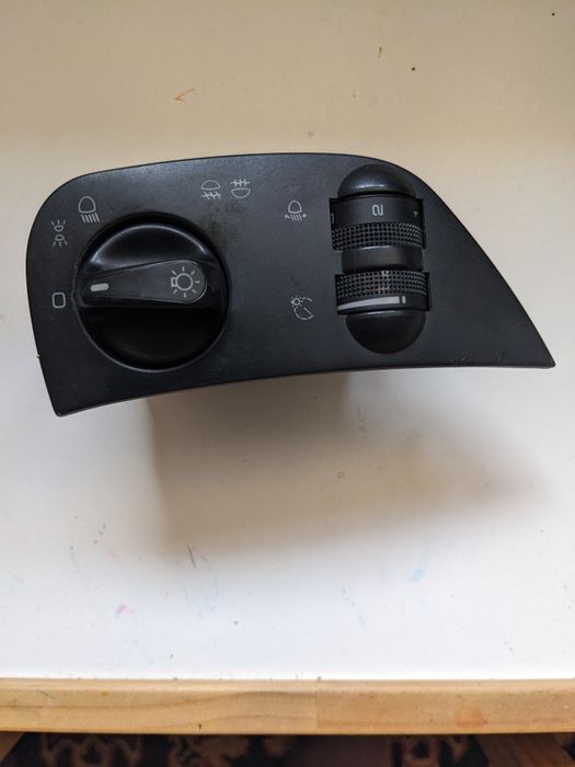 Ключ за фарове светлени на таблото