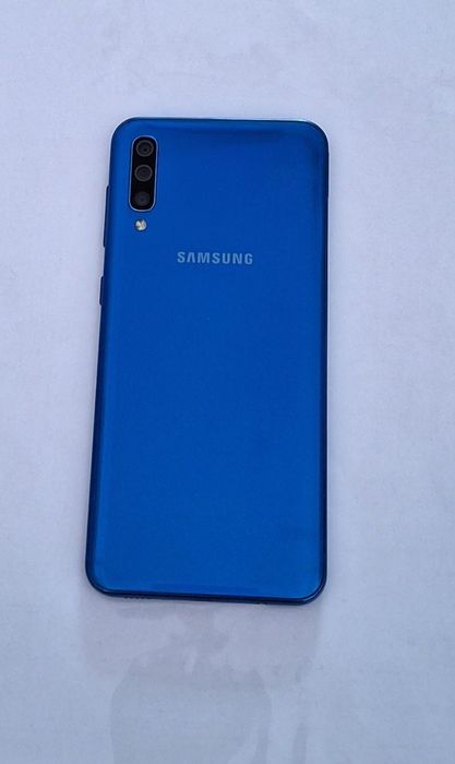 Samsung A50 в отличном состоянии