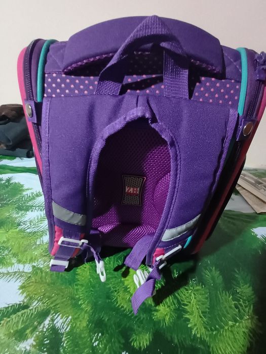 Школний папка мотилади.